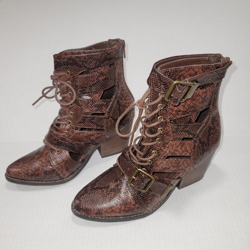Women's Coconuts by Matisse Getty Western Snake Embossed Cutout Lace Up Boots 6 - Picture 2 of 7